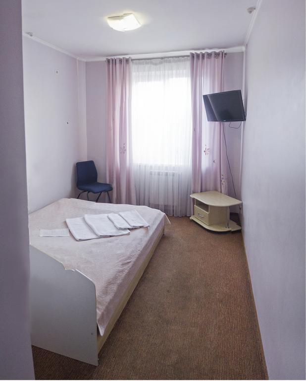 Motel Iwano-Frankiwsk Pokój zdjęcie